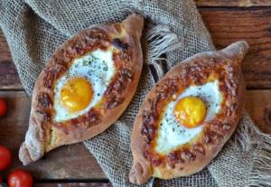 Khachapuri -Το πεϊνιρλί από τη Γεωργία
