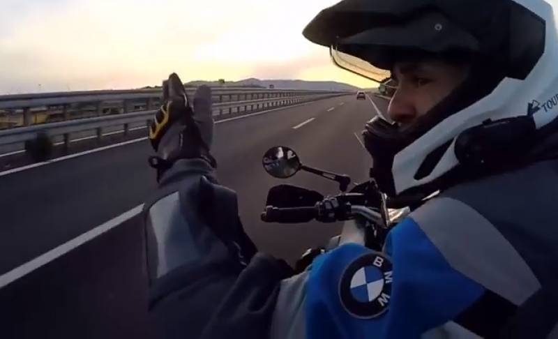Live Trip Traveller - Τα οδοιπορικά του Παν. Καλφαγιάννη με την αγαπημένη του μοτοσικλέτα (Βίντεο)
