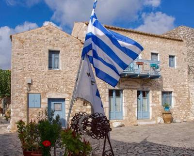 Αρεόπολη: Η ιστορική πολιτεία της Λακωνικής Μάνης (Φωτογραφίες)