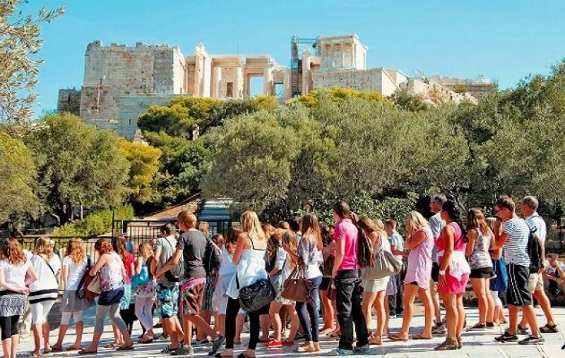 Ελληνικός τουρισμός 2018: Γερμανοί &amp; Αμερικανοί διαμόρφωσαν τα νέα ρεκόρ