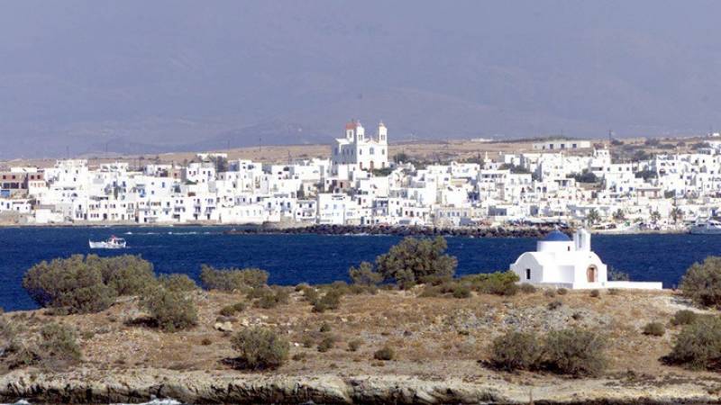 Η Πάρος φιλοδοξεί να γίνει το πρώτο νησί της Μεσογείου χωρίς πλαστικά