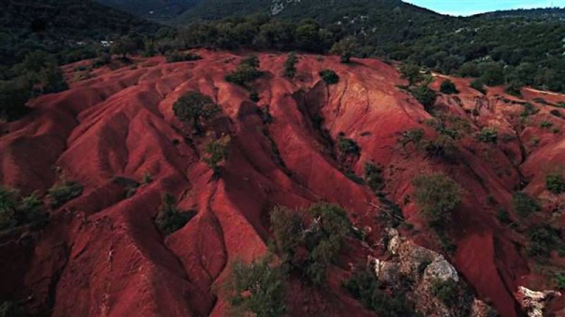 Κοκκινοπηλός: Ένα τοπίο βγαλμένο από τον… Άρη (Βίντεο)