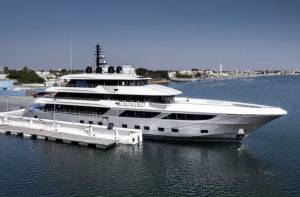 Majesty 175: Το μεγαλύτερο σούπερ γιοτ από ανθρακονήματα στον κόσμο (φωτο)