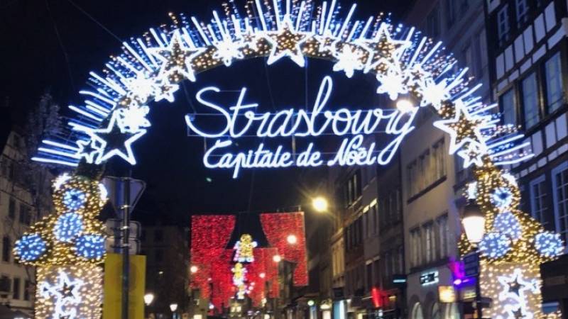 Tο Στρασβούργο εγκαινίασε την χριστουγεννιάτικη αγορά του (Φωτογραφίες)