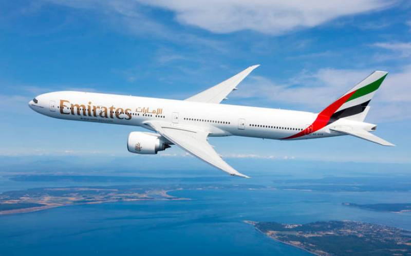 Emirates: Διατηρεί τις εμπορικές και επιβατικές πτήσεις προς 13 προορισμούς