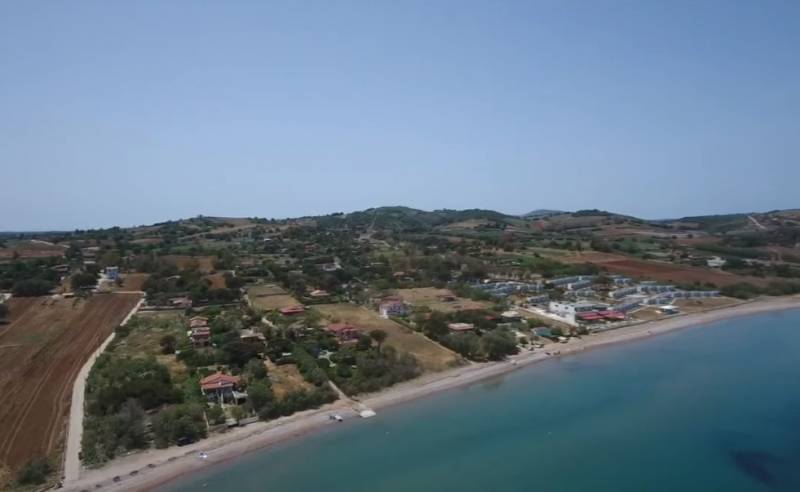 Λακκόπετρα - Η παραλία της Αχαΐας που ξεχωρίζει (Βίντεο)