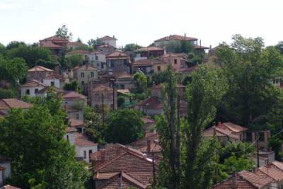 Λαύκος - Ένα ανερχόμενο... μυστικό του νότιου Πηλίου (Βίντεο+φωτογραφίες)