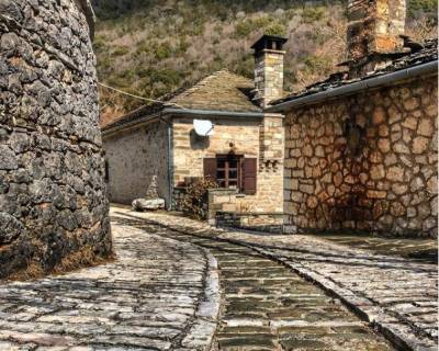 Ασπράγγελοι: Το ιστορικό χωριό στο Ζαγόρι με την μαρτυρική ιστορία (Φωτογραφίες)