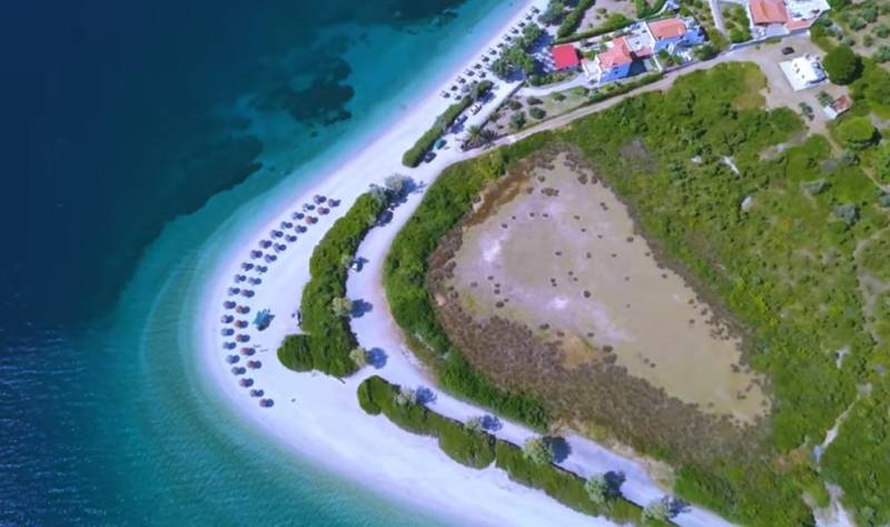 Άγιος Δημήτριος: Μια παραλία σκέτο... όνειρο στην Αλόννησο (Βίντεο)