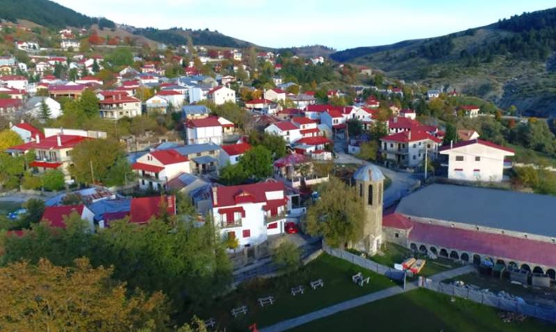 Σαμαρίνα: Πτήση πάνω από το ψηλότερο χωριό της Ελλάδας (Βίντεο)