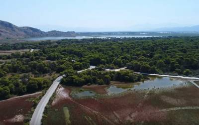 Στροφυλιά: Πτήση πάνω από τον πολύχρωμο... παράδεισο της Αχαΐας (Βίντεο)