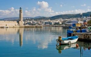 Έφτασαν οι πρώτοι τουρίστες στο Ρέθυμνο