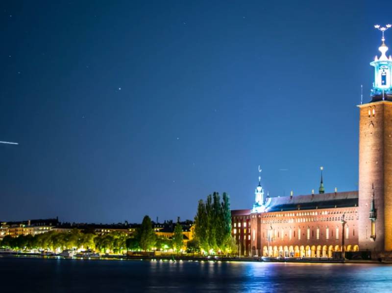 Μαγευτικές αντανακλάσεις στη Στοκχόλμη (Βίντεο)