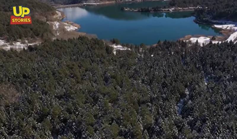 Ταξίδι στα χιονισμένα Τρίκαλα Κορινθίας και τη Λίμνη Δόξα (Βίντεο)