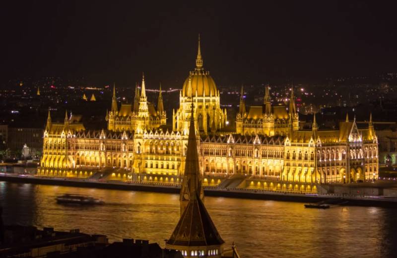 Βουδαπέστη - Μια από τις πιο όμορφες ευρωπαϊκές πόλεις (Βίντεο)