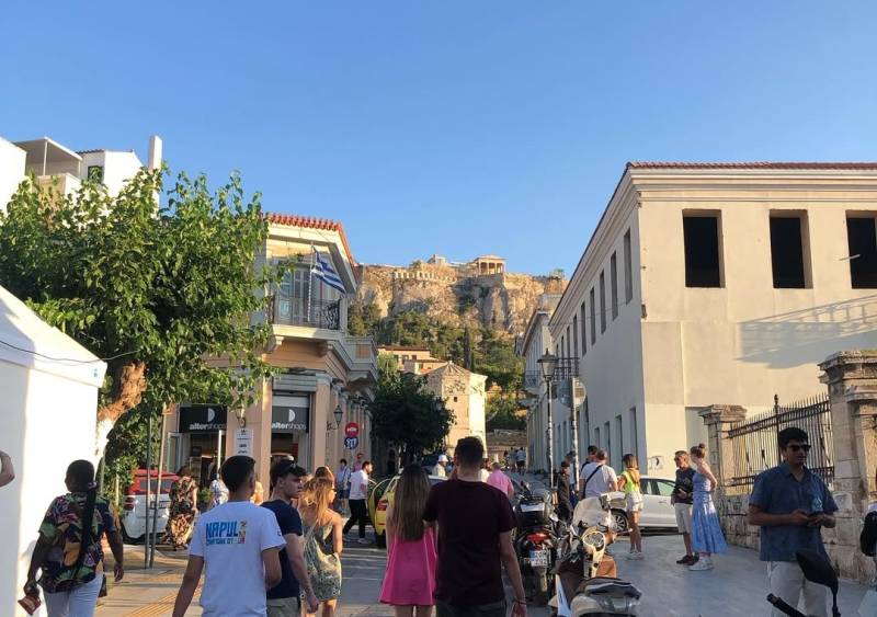 Daily Mail: Η Αθήνα κορυφαία πόλη για διακοπές χωρίς αυτοκίνητο στην Ευρώπη