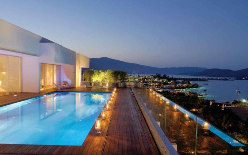 Το ελληνικό ξενοδοχείο που ψηφίστηκε ως «Καλύτερο Ευρωπαϊκό Ξενοδοχείο Πολυτελείας 2017»