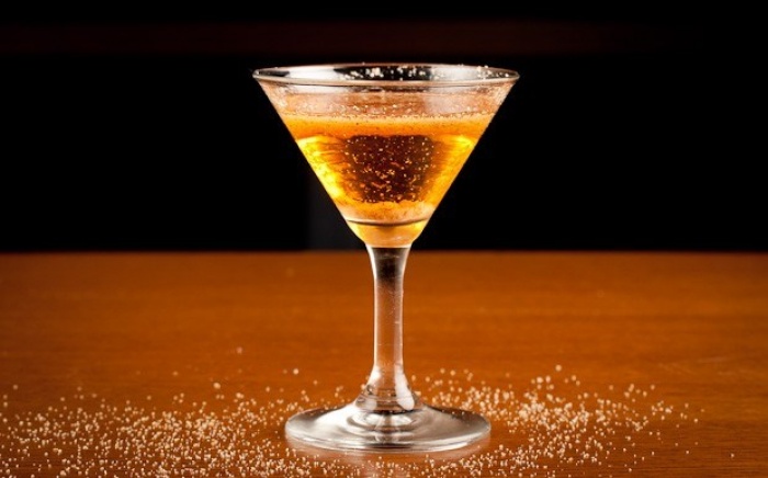 Cocktail μελομακάρονο