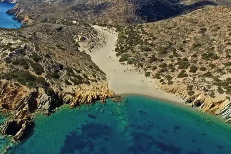 Βάι - Η εξωτική παραλία της Κρήτης με το μεγαλύτερο Φοινικόδασος της Ευρώπης (Βίντεο)