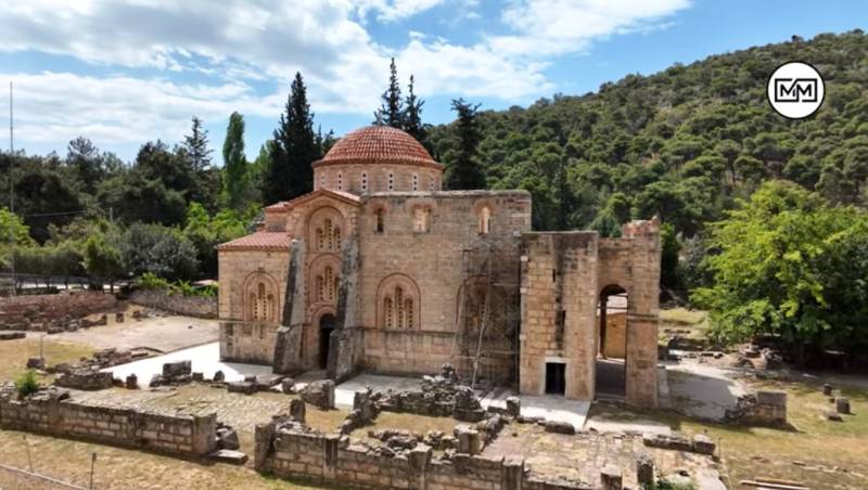Μονή Δαφνίου: Το μεγαλύτερο Βυζαντινό Μοναστήρι της Αττικής (Βίντεο)