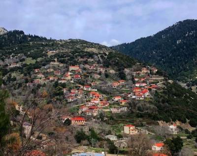 Δίβρη: Το άγνωστο κεφαλοχώρι της Πελοποννήσου (Φωτογραφίες)