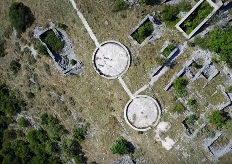 Παλαιό Μαυρονόρος: Το πέτρινο χωριό «φάντασμα» της Ηπείρου (Βίντεο)