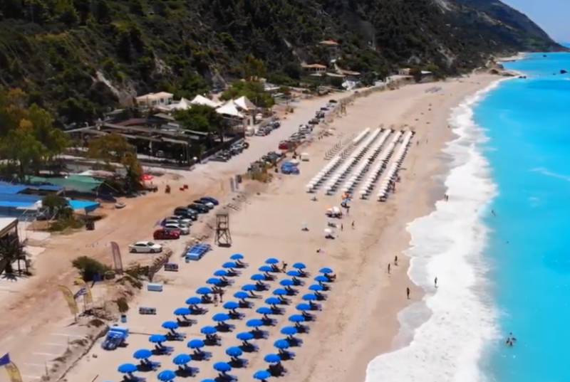Κάθισμα: Η παραλία της Λευκάδας που ξεχωρίζει για την ομορφιά της (Βίντεο)