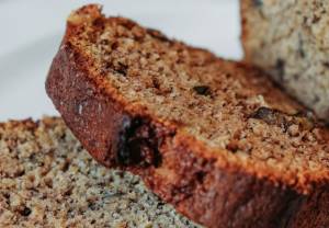 Banana bread: Φτιάξε αφράτο και λαχταριστό ψωμάκι μπανάνας