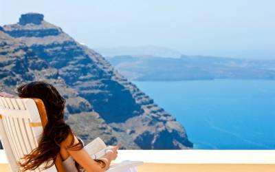 «Τουρισμός για Όλους»: Voucher για τον τουρισμό σε 250.000 δικαιούχους