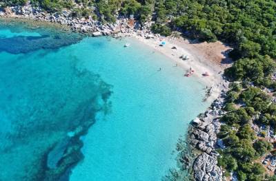 Σαπιέντζα: Η παραλία της Μεσσηνίας που θυμίζει... Καραϊβική (Βίντεο)