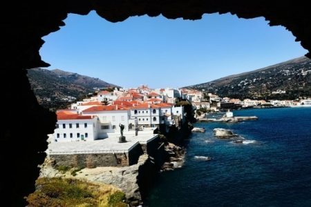 Οι Times «ανακαλύπτουν» την αυθεντικότητα της Άνδρου